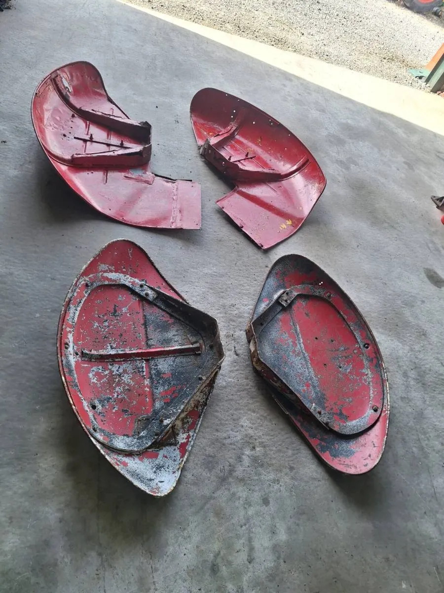 Massey ferguson 65 parts - Image 3