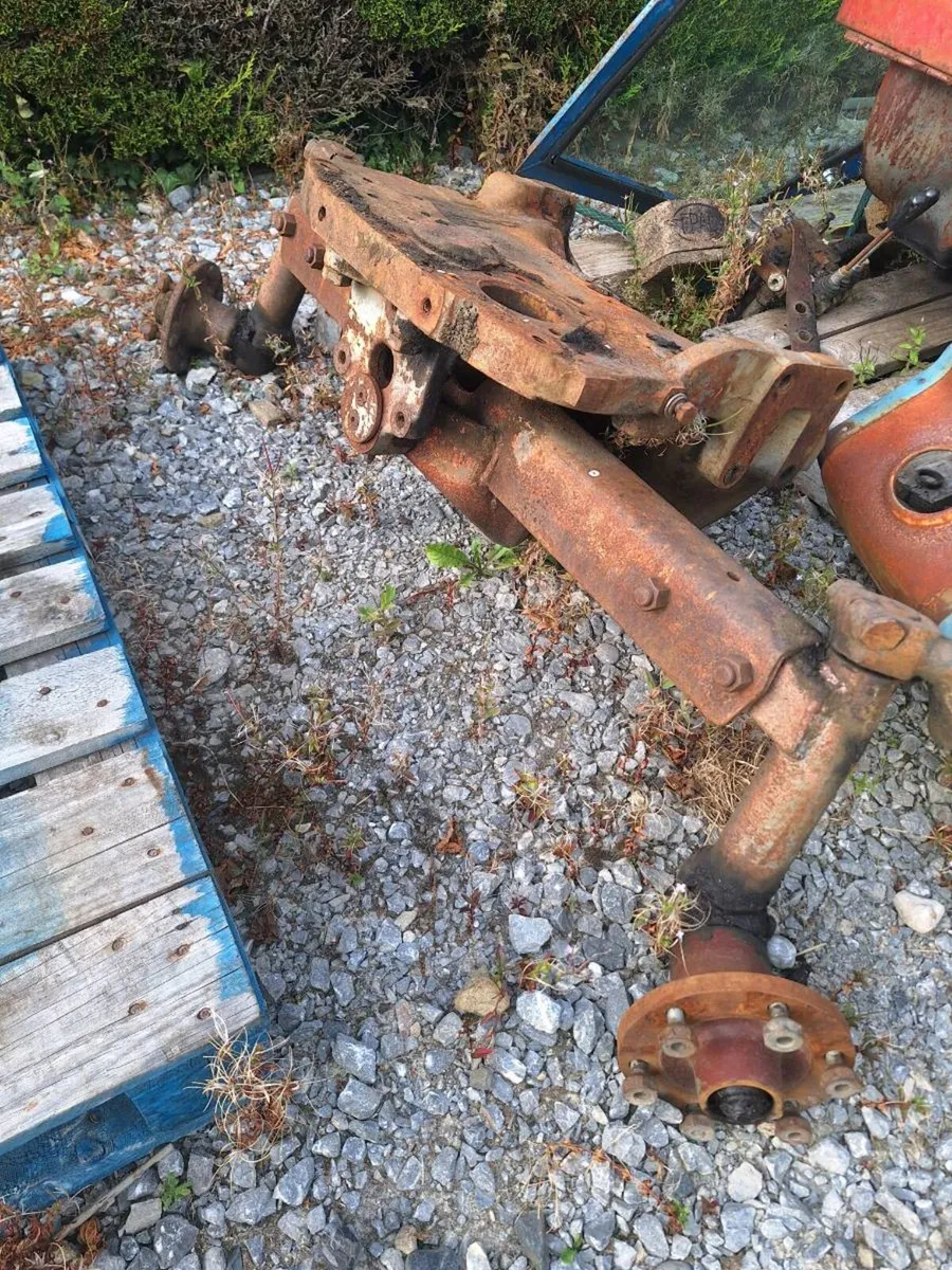 Massey ferguson 65 parts - Image 4