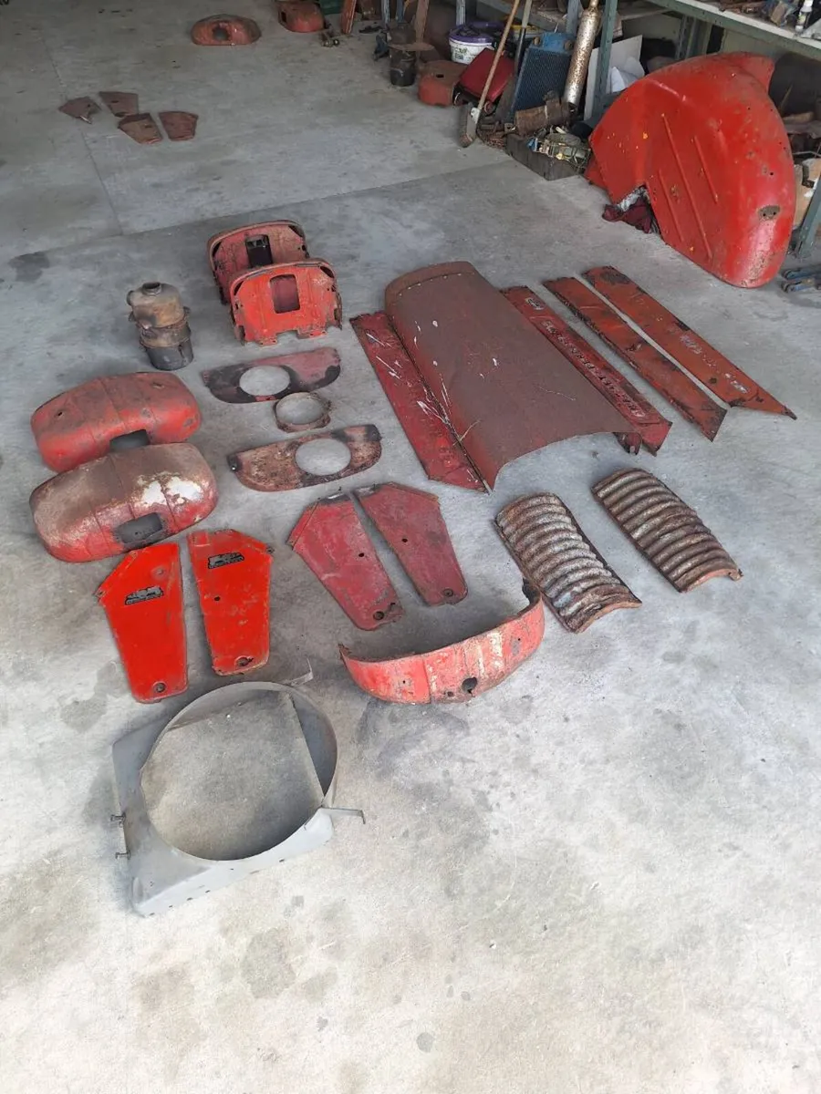 Massey ferguson 65 parts - Image 1