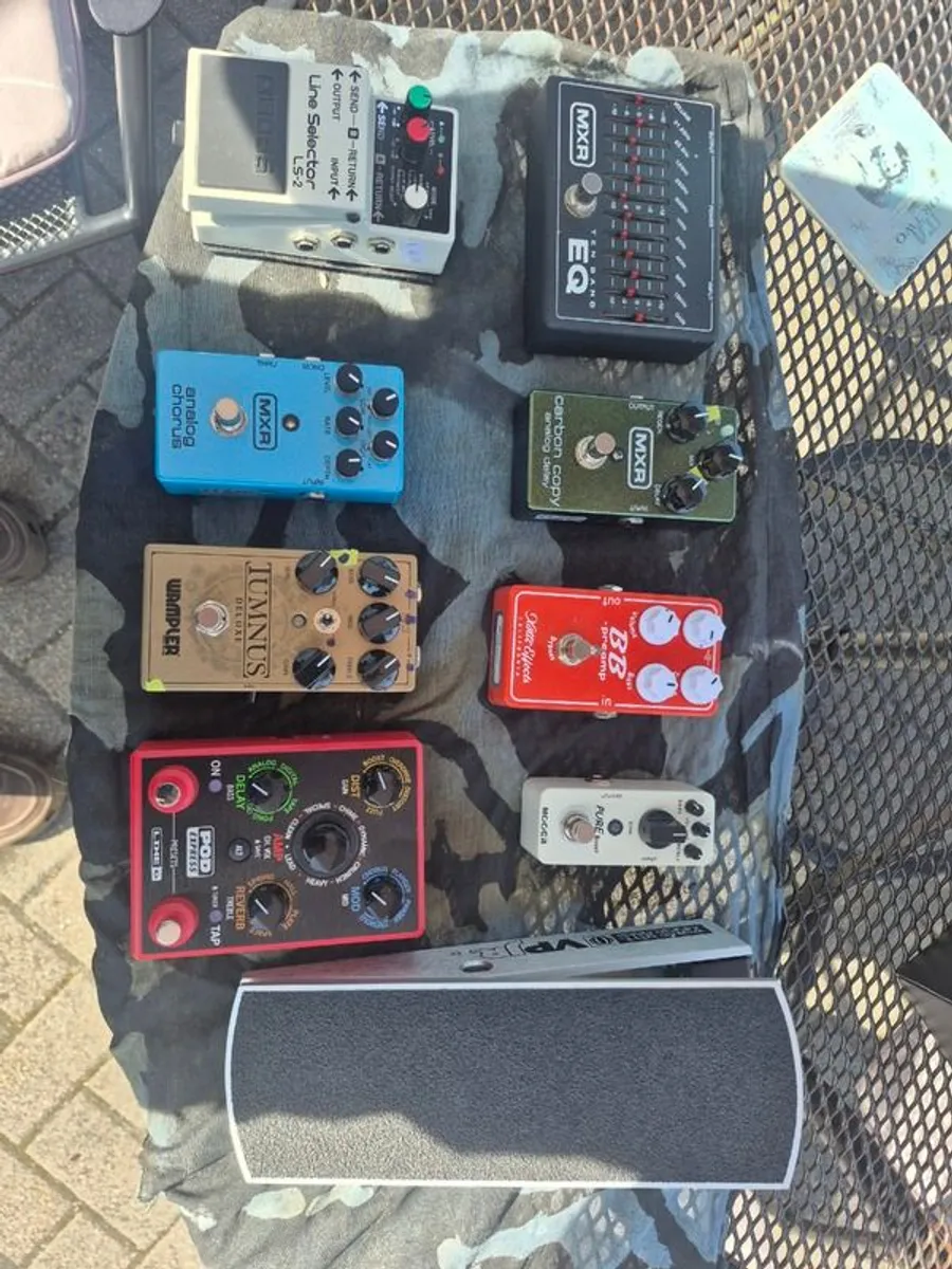 Guitar pedals - Image 1