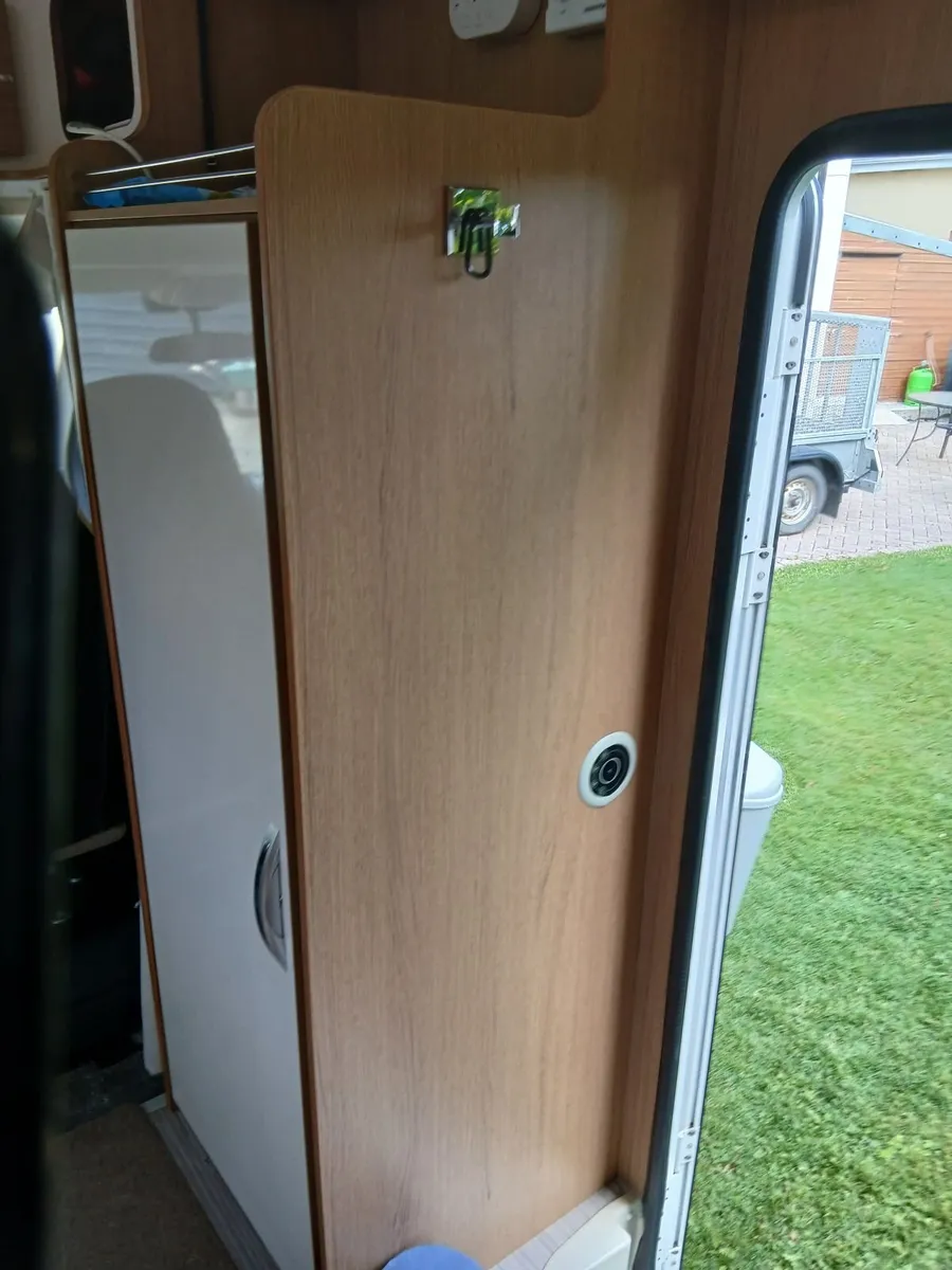Motor Home - Image 4