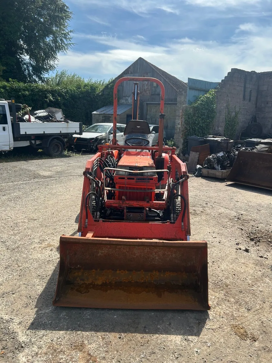 Kubota B2150 HD - Image 3