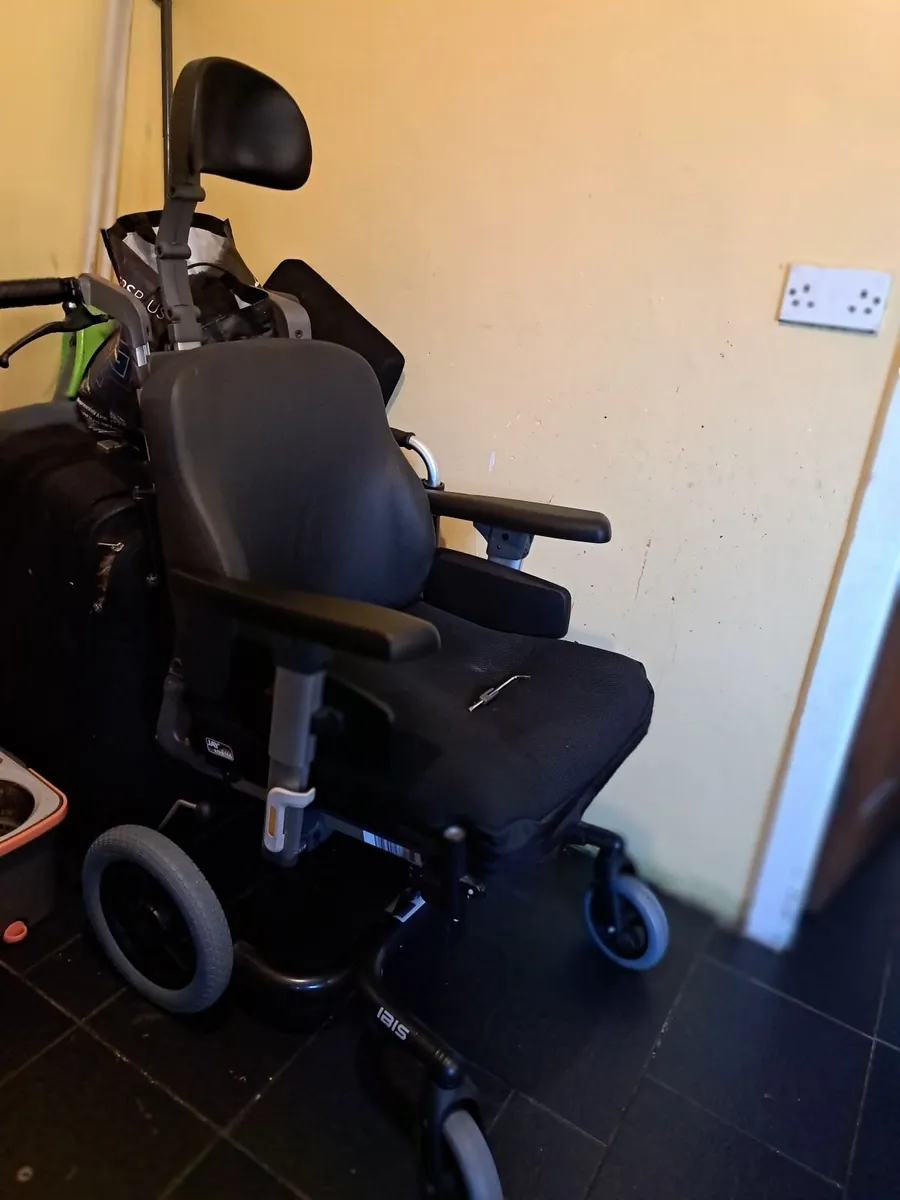 Wheelchair - Image 2
