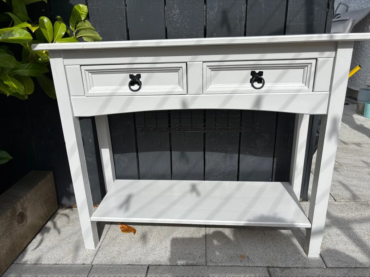 Console Table - Image 1