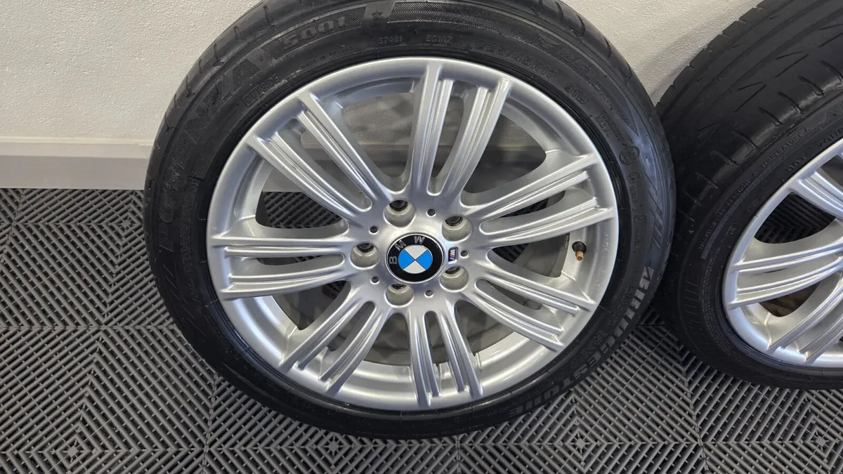 BMW 1 Series 17" M Sport Alloys - Image 2