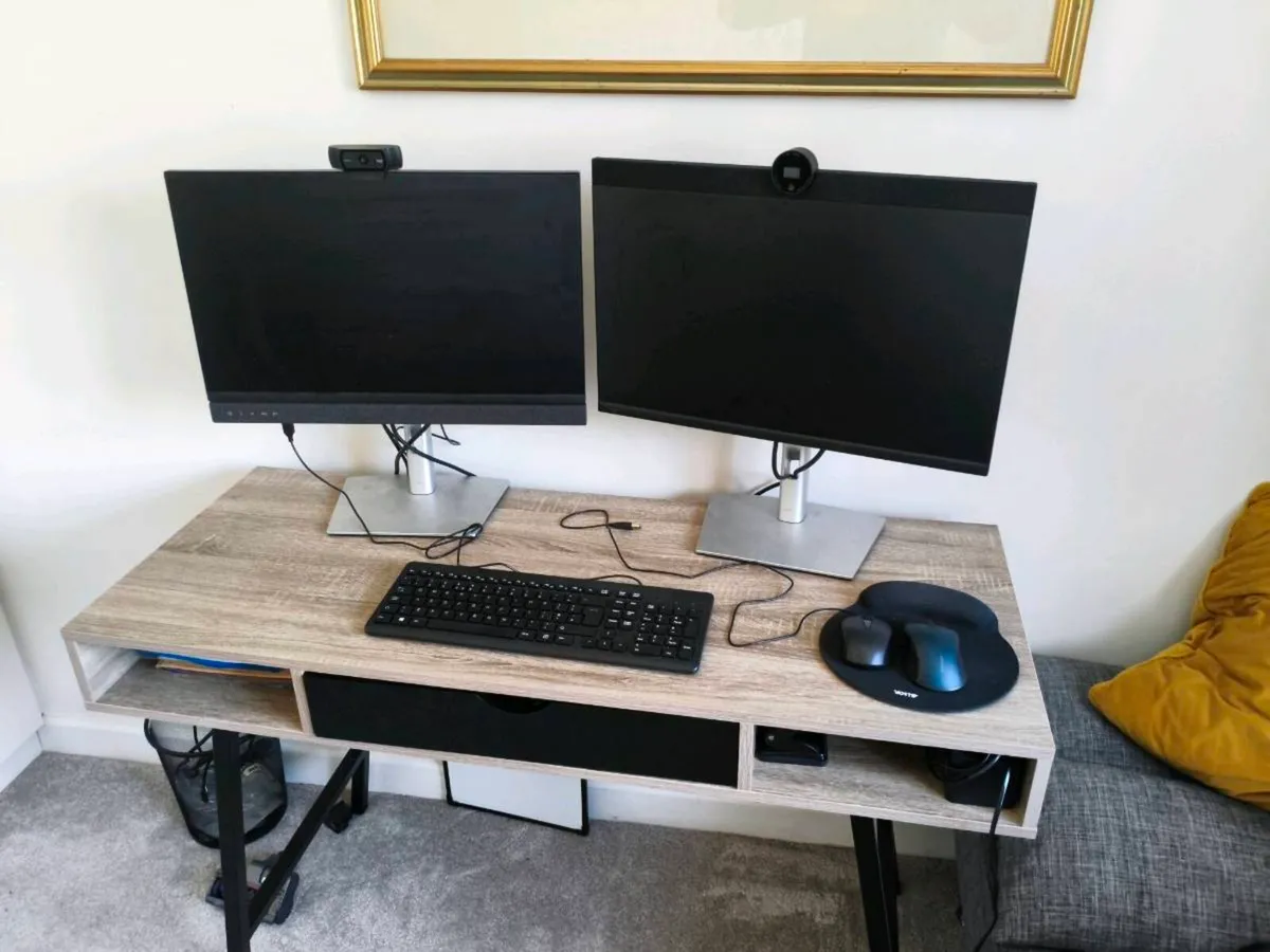 Desk - Image 1