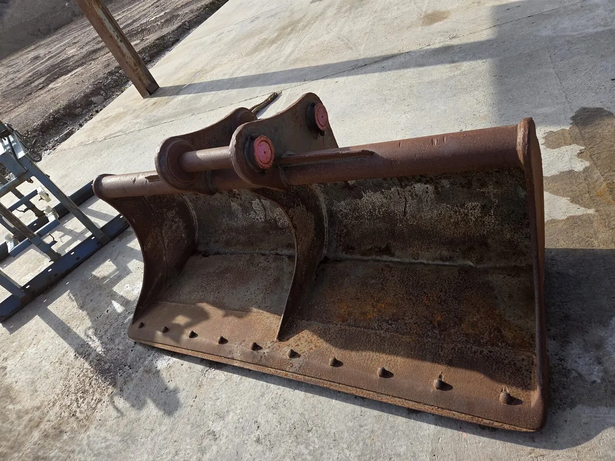 Grading bucket 80mm pins - 7ft for 20ton machine - Image 3
