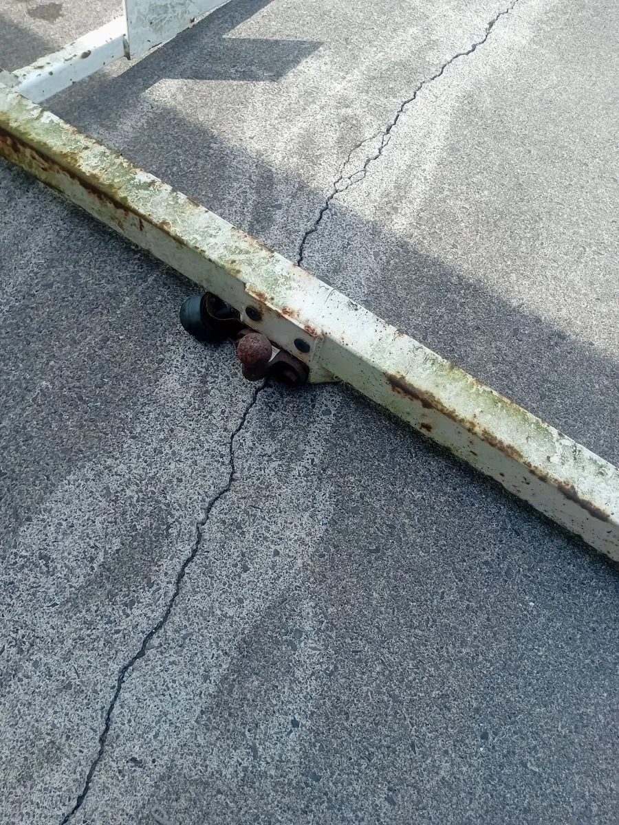 TowBar - Image 1