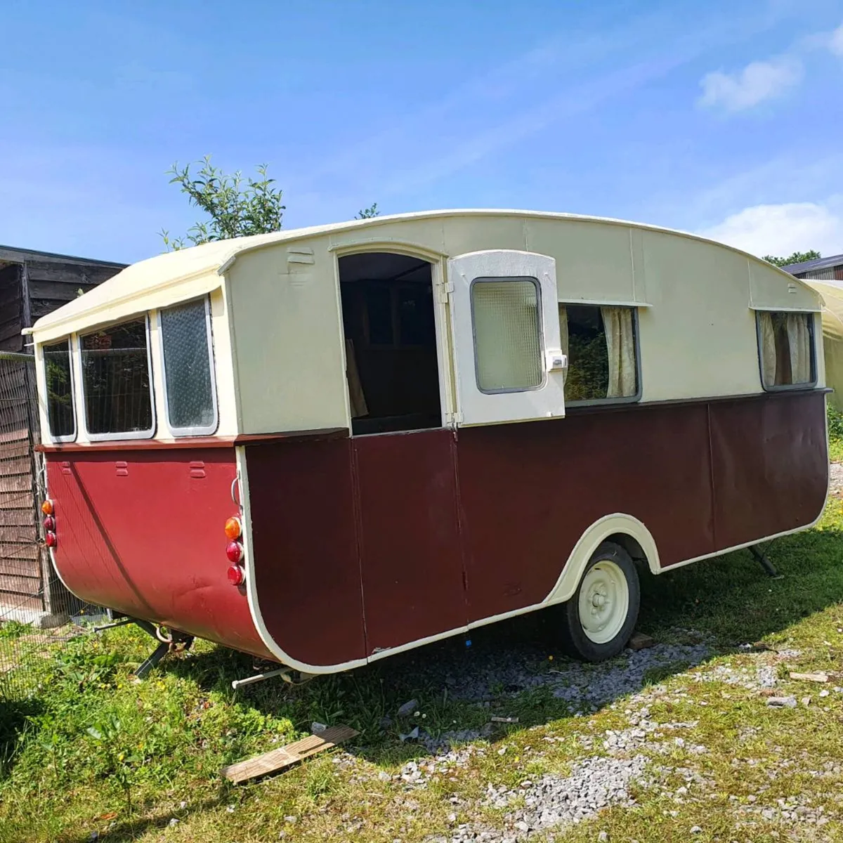 Rare Vintage Eccles caravan - Image 1