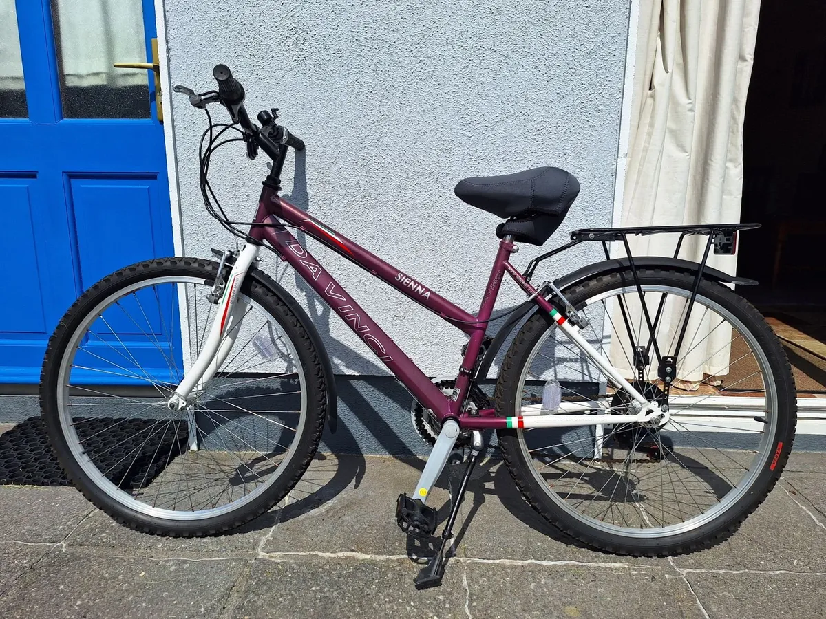 Girl's Mountain bike (like new) - Image 4