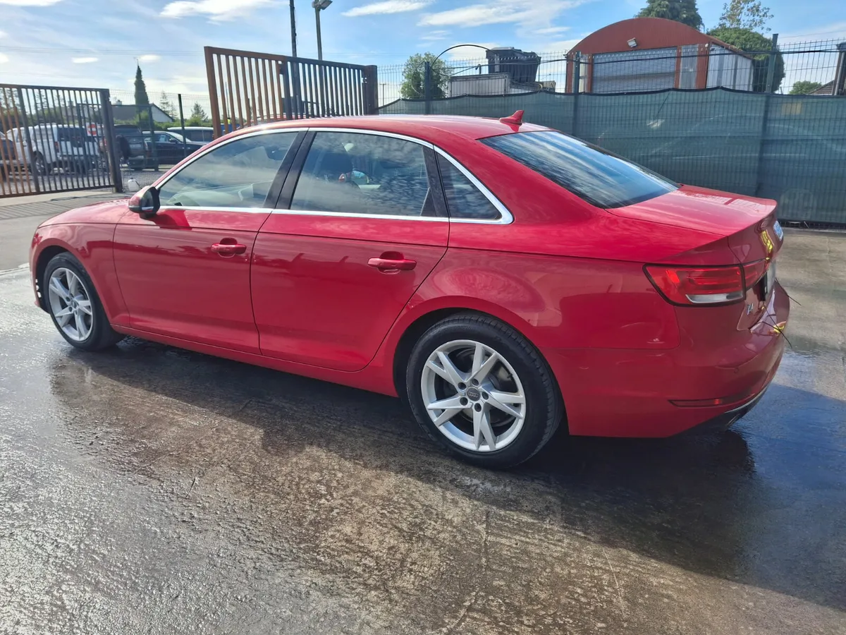 162 Audi A4  Ultra  2.0 Tdi . Drive away - Image 4