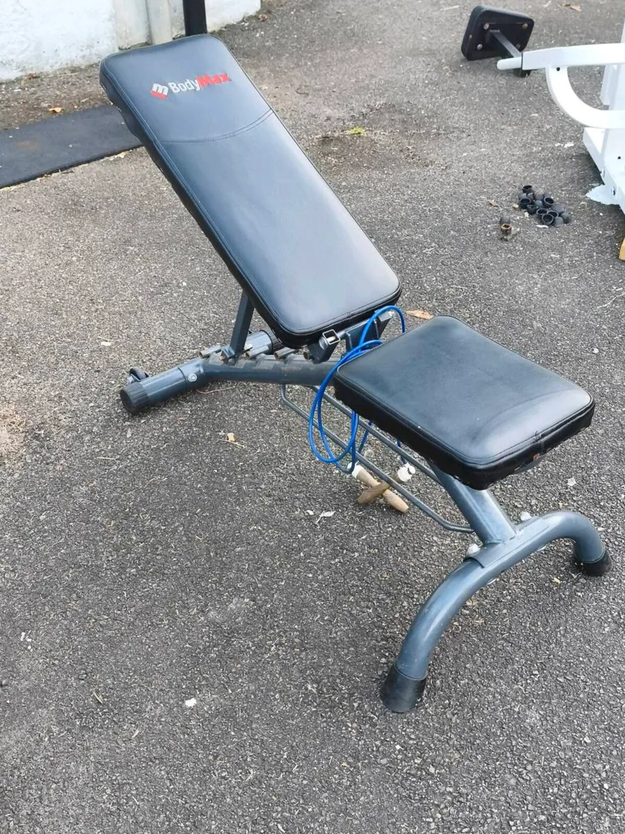 Bench press - Image 1