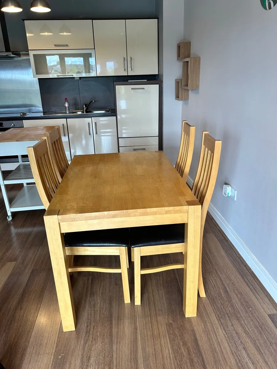 Kitchen table & chairs - Image 2