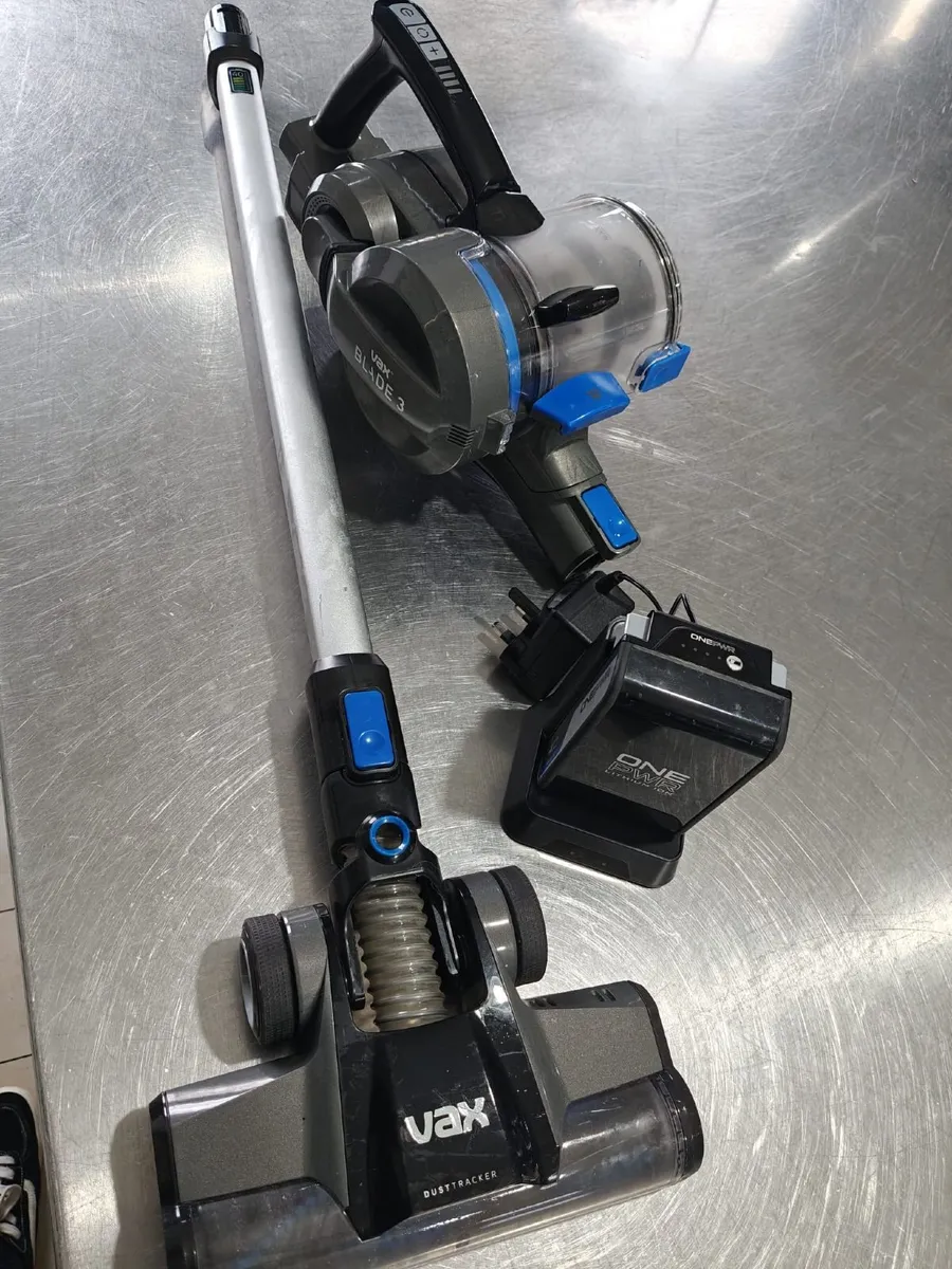 Vax ONEPWR Blade 3 Cordless Vacuum - Image 1