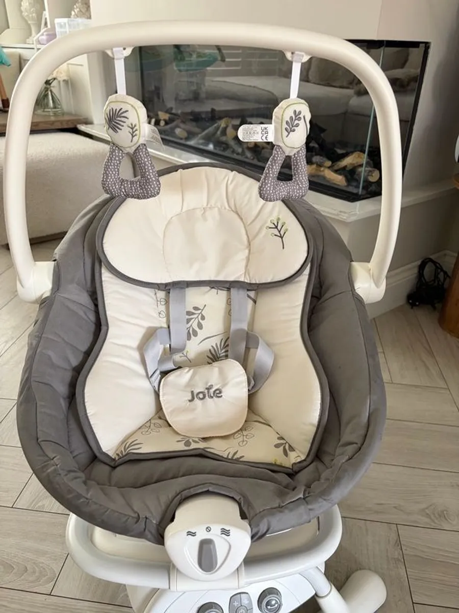 Joie 2 in 1 baby swing & rocker new without box. - Image 3