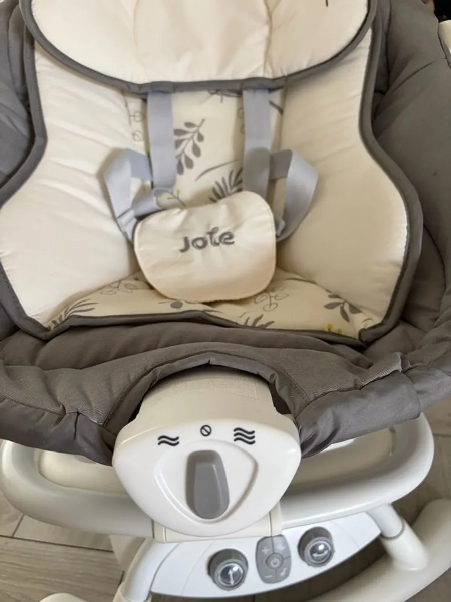 Joie 2 in 1 baby swing & rocker new without box. - Image 4