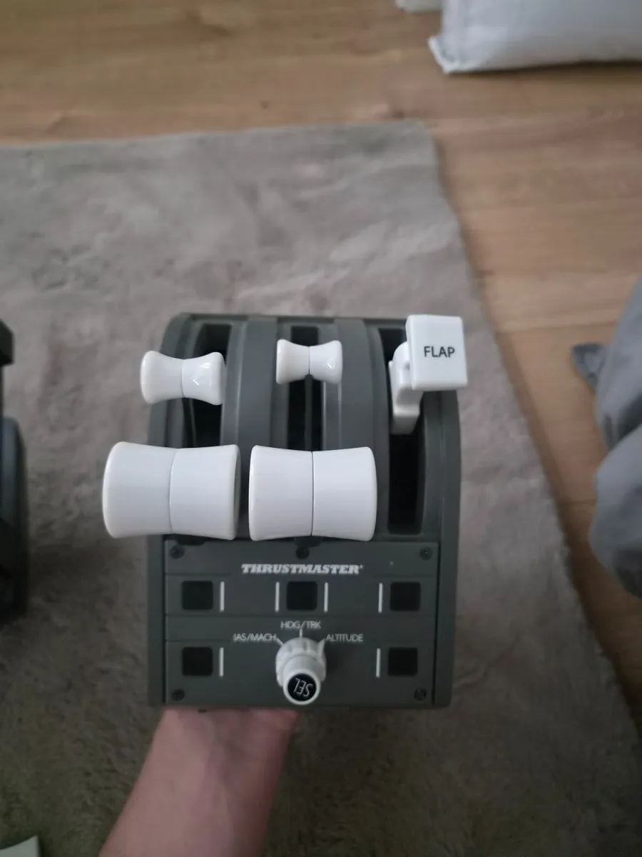 Thrustmaster boeing yolk - Image 2
