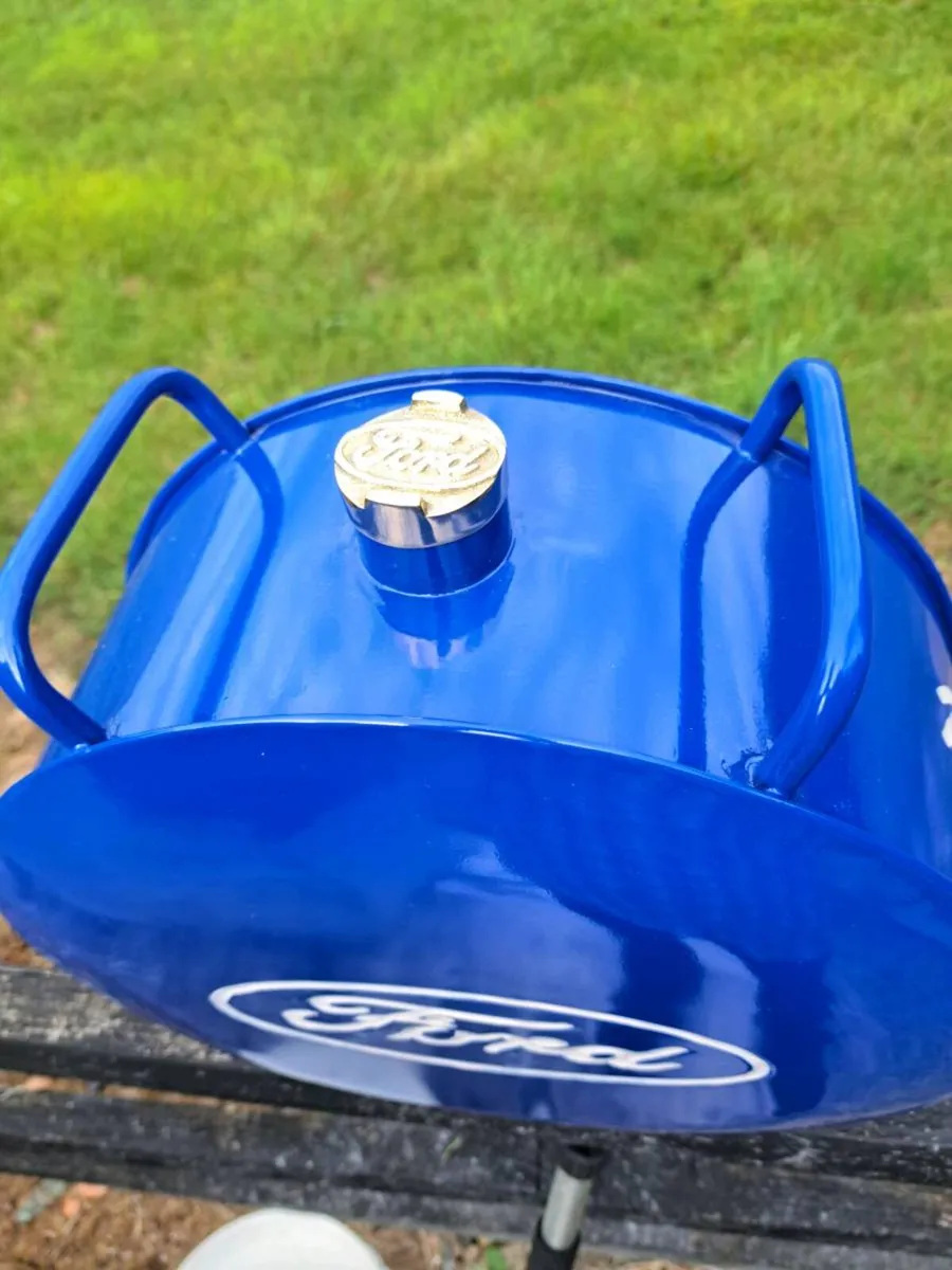 Ford  oil can - Image 3