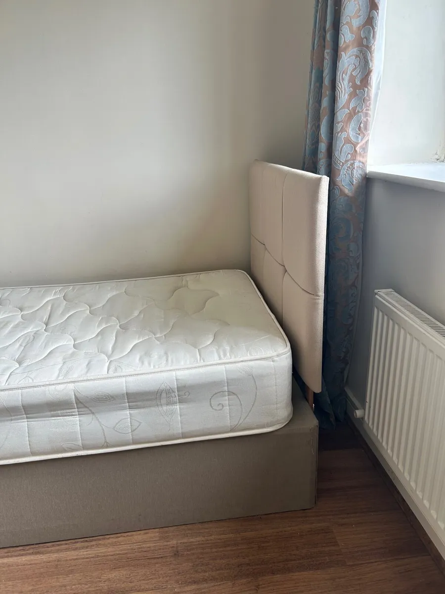 Single bed (base, mattress & headboard) - Image 1