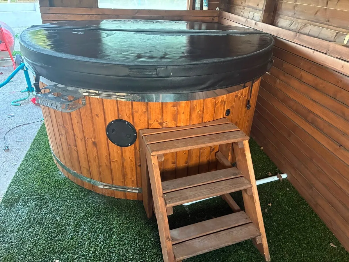 Wood Burning Hot Tub Jacuzzi - Image 2