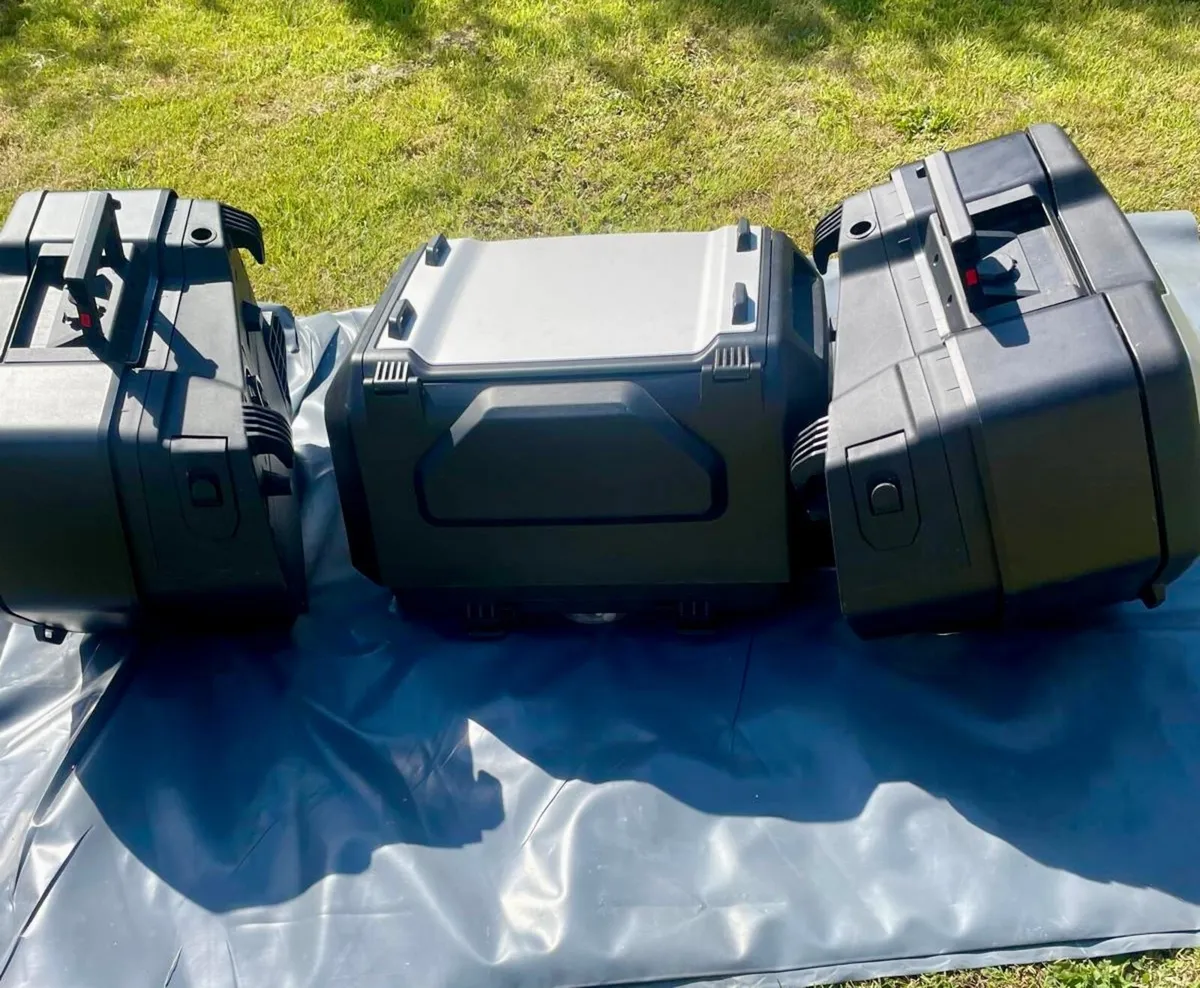 Vario Luggage for R1300GS plus 28ltr BMW Top Box - Image 2