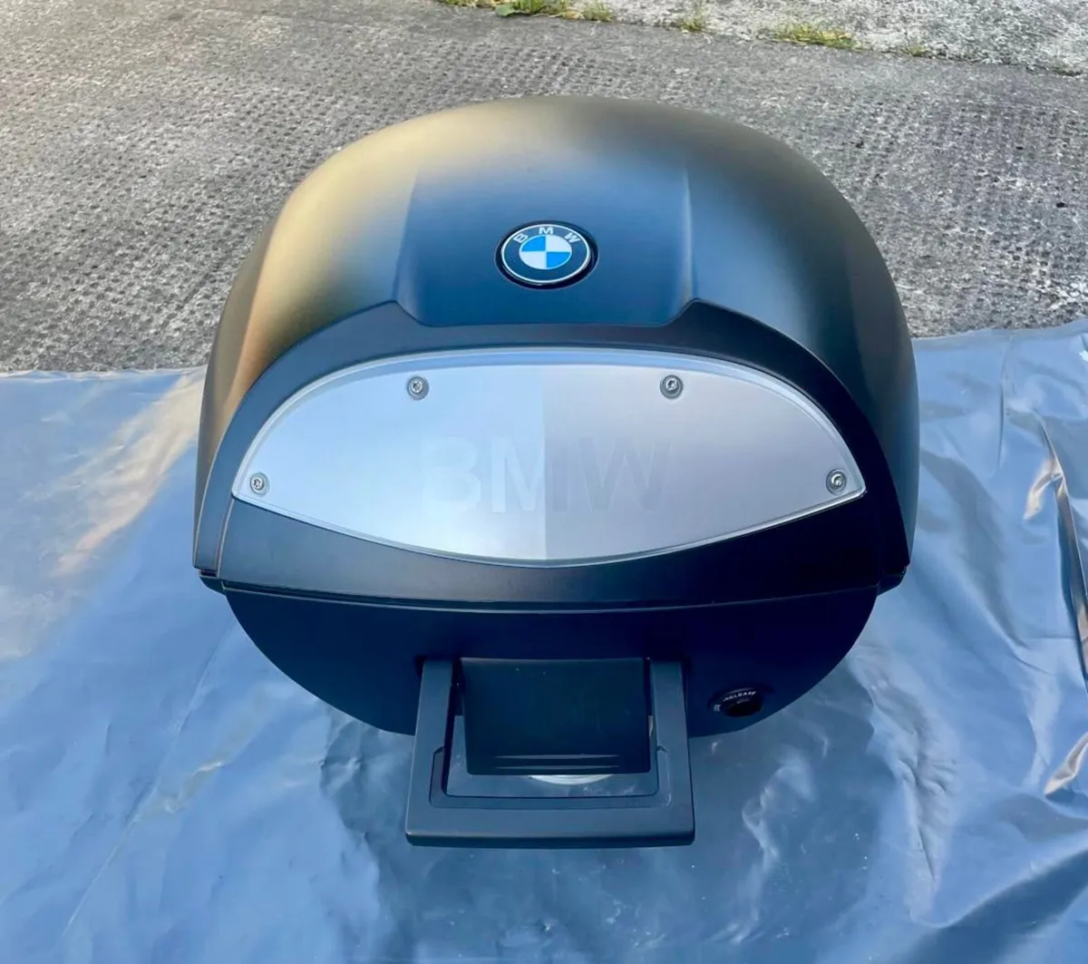 Vario Luggage for R1300GS plus 28ltr BMW Top Box - Image 4