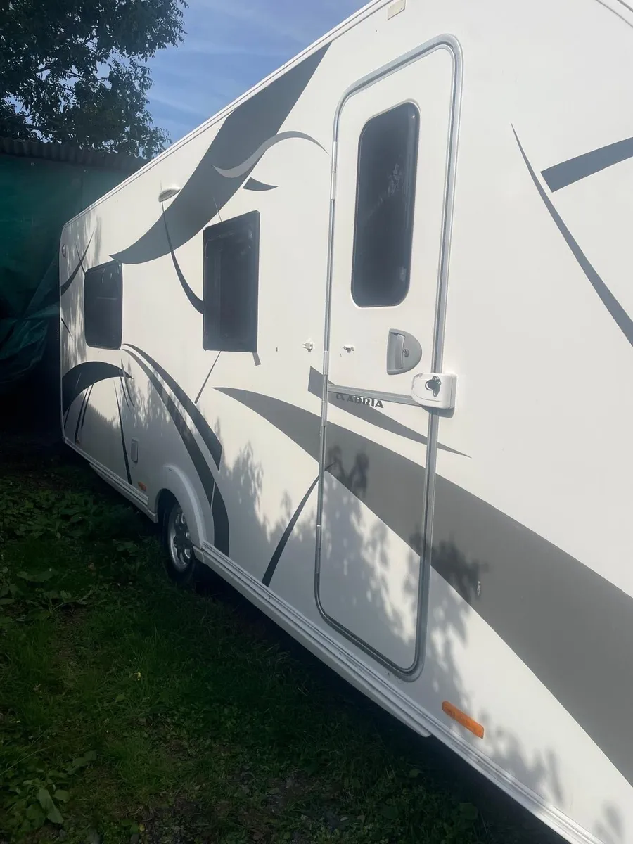 ADRIA Adora 4 berth Caravan - Image 2