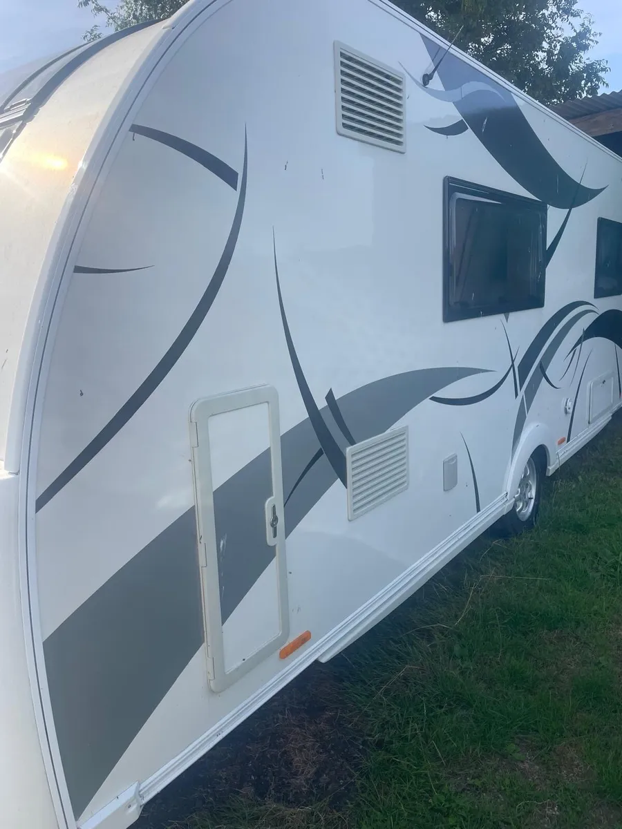 ADRIA Adora 4 berth Caravan - Image 3