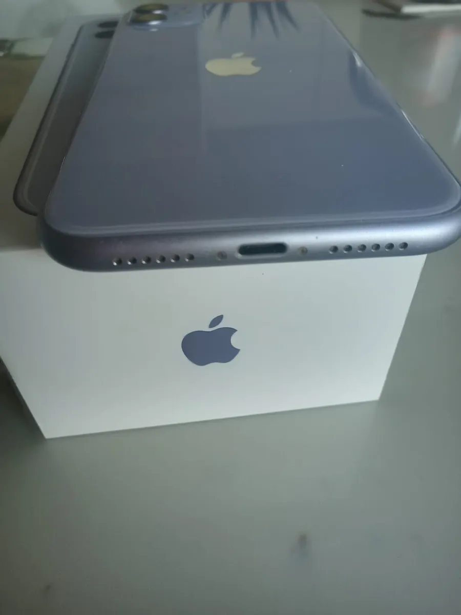 Can post! Mint Apple iPhone 11 - Image 4