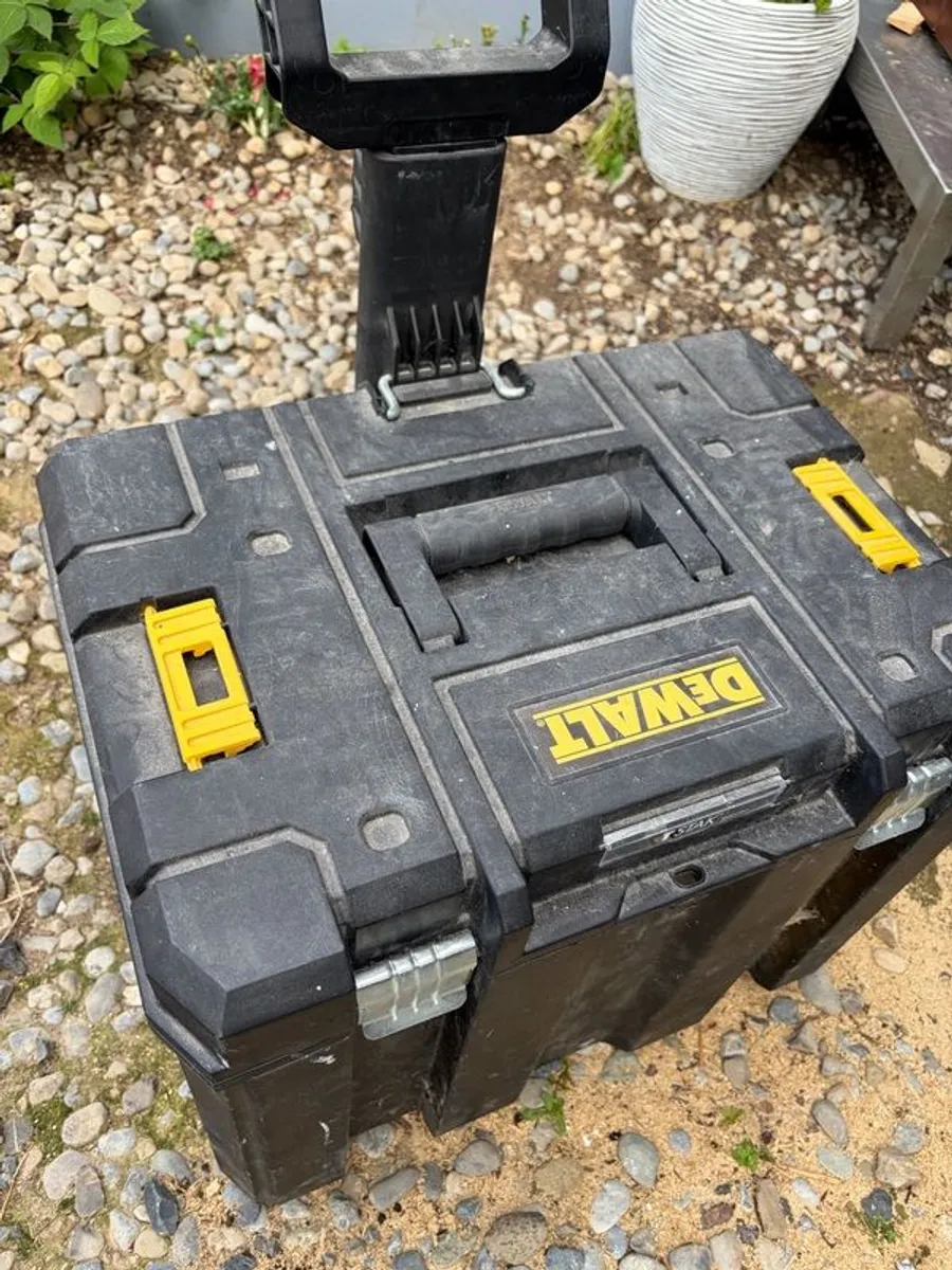 Dewalt - Image 1
