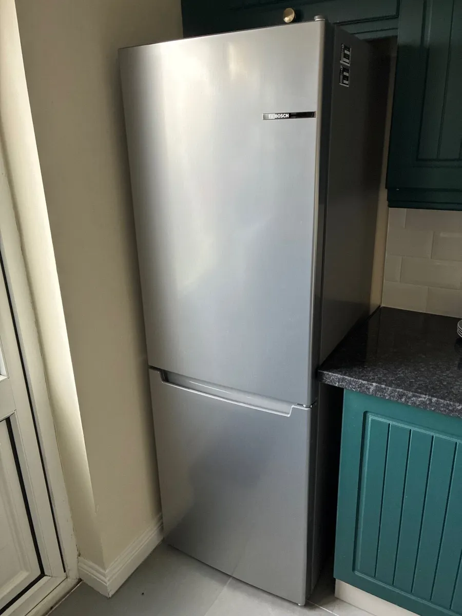 House contents (like new) - Image 1