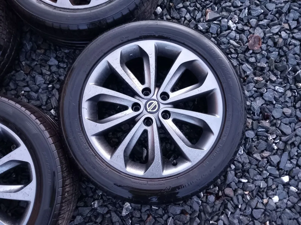 Like New 5x114.3 Nissan 18inch - Image 2