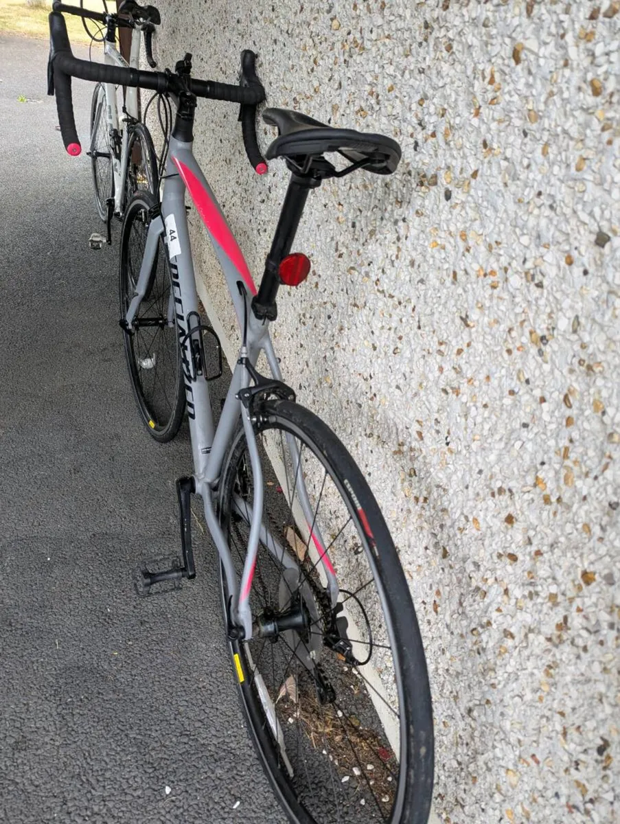 Specialized Road Bike (Grey / Pink) womens 57 - Image 3