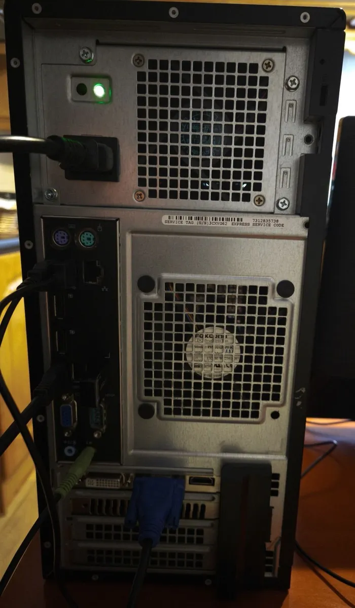 Dell i5 PC w/23" Touch Screen & Webcam & Speakers - Image 2