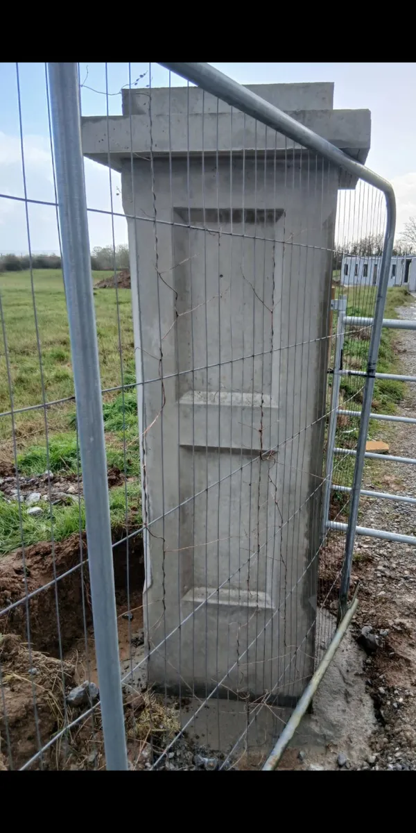 Precast Concrete Piers - Image 2