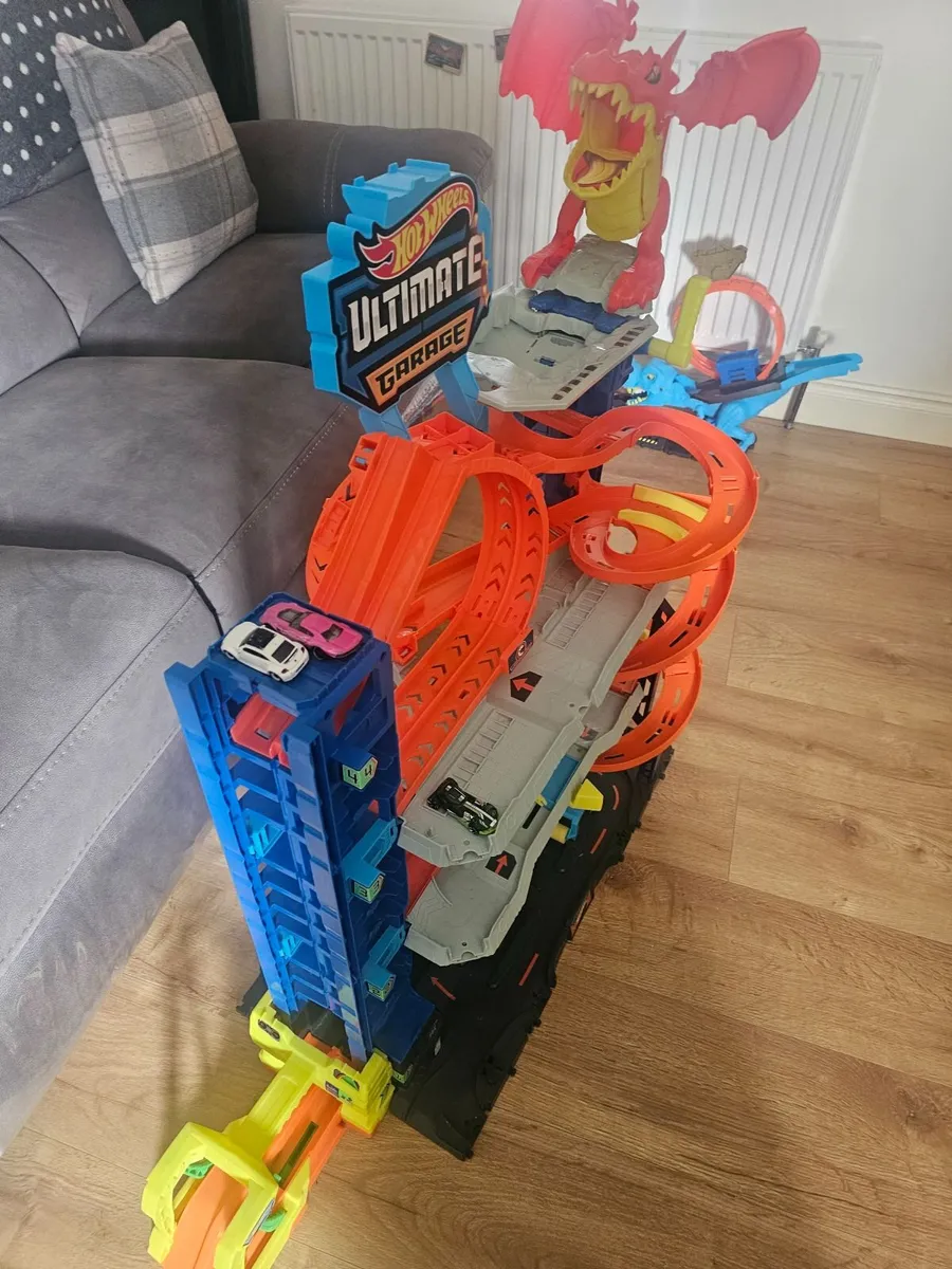 Toys - Image 2