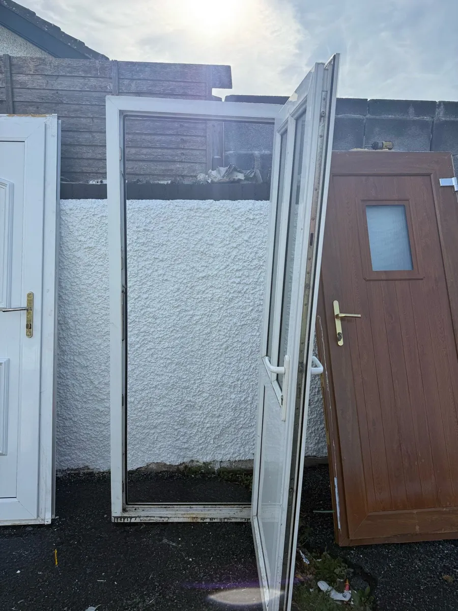 Pvc, Back door - Image 3