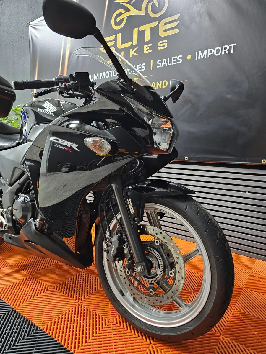 Honda CBR 250 - Image 4