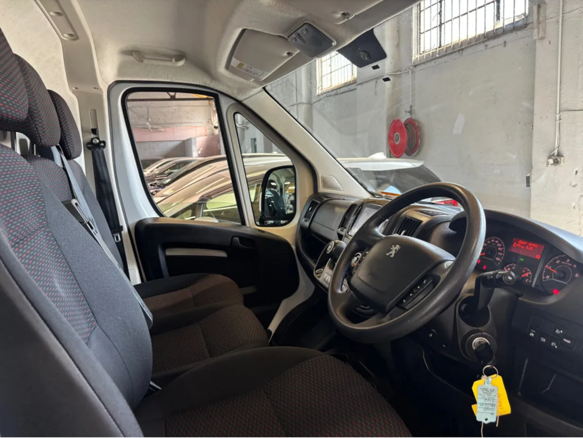 Peugeot Boxer 2.2 lwb 3 seater 6 speed €15243 THIS - Image 2