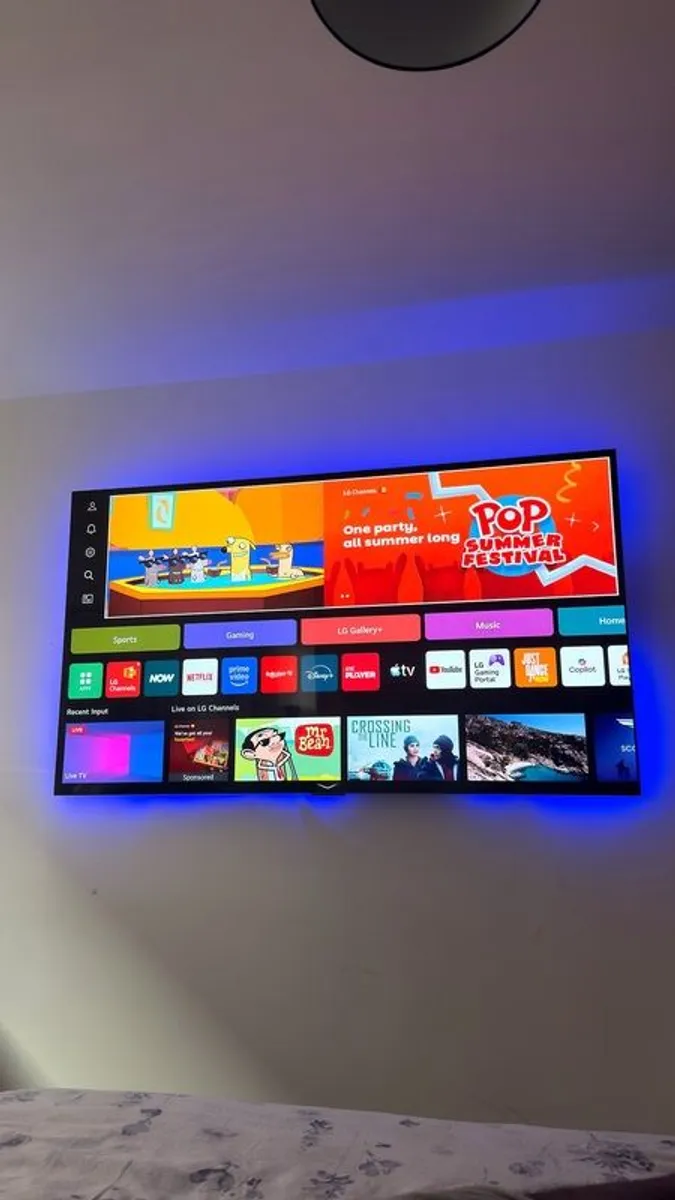65' LG Oled Smart TV - Image 3