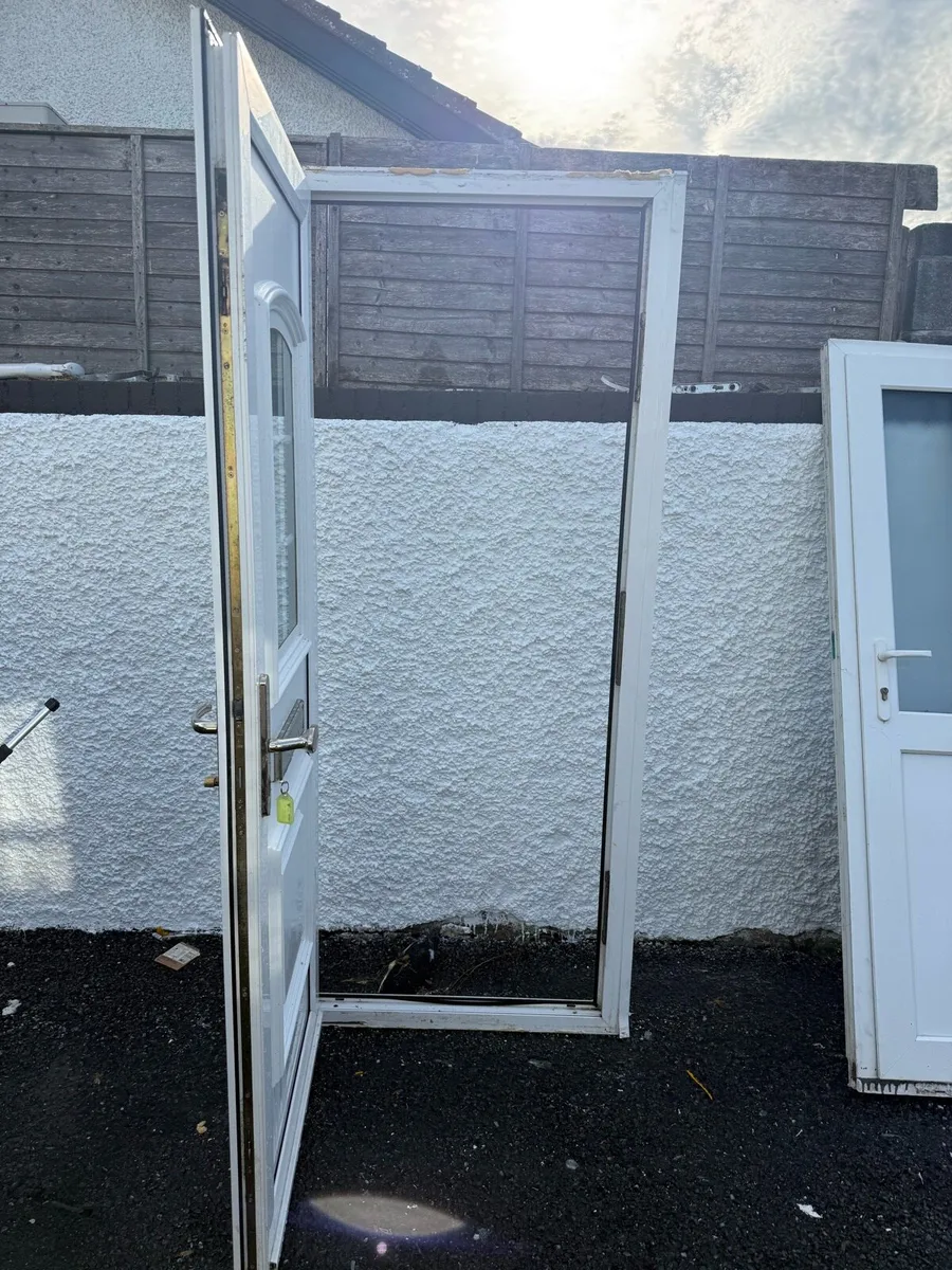 Pvc front door - Image 3
