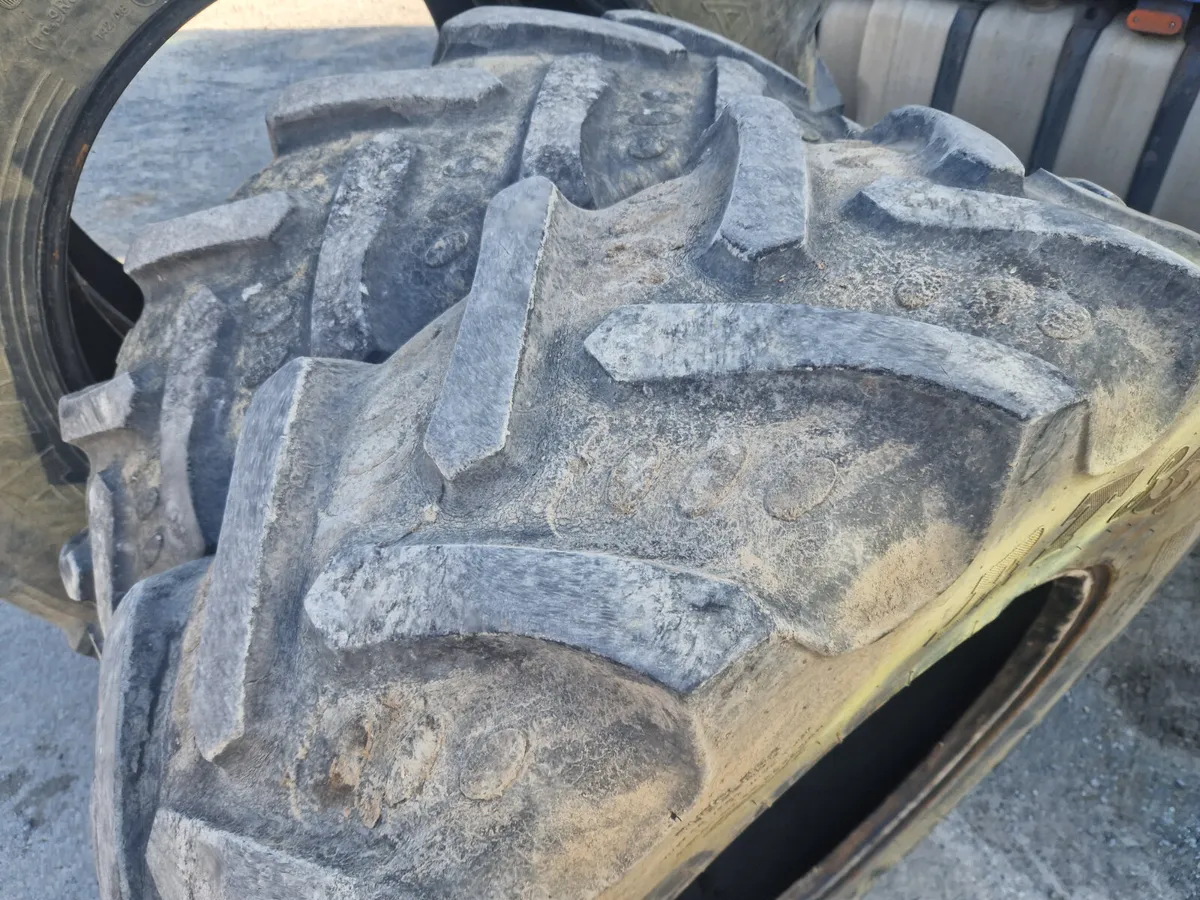 Tractor tyres 420/85/34 - Image 2