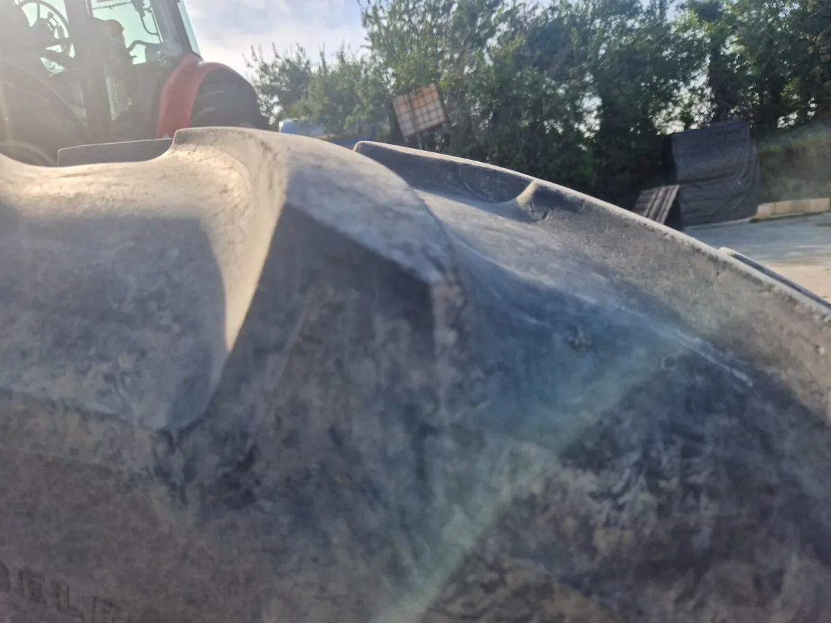 Tractor tyres 420/85/34 - Image 3