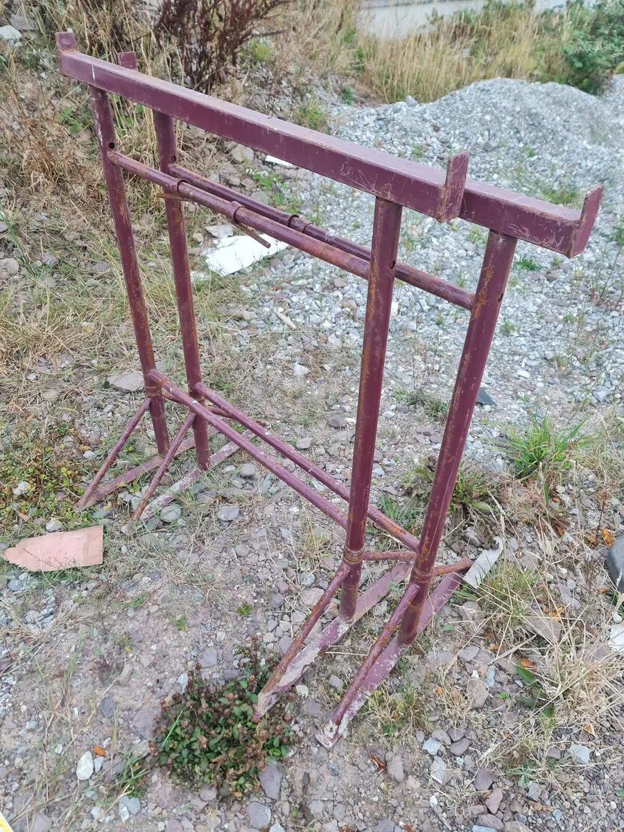 steel trestles