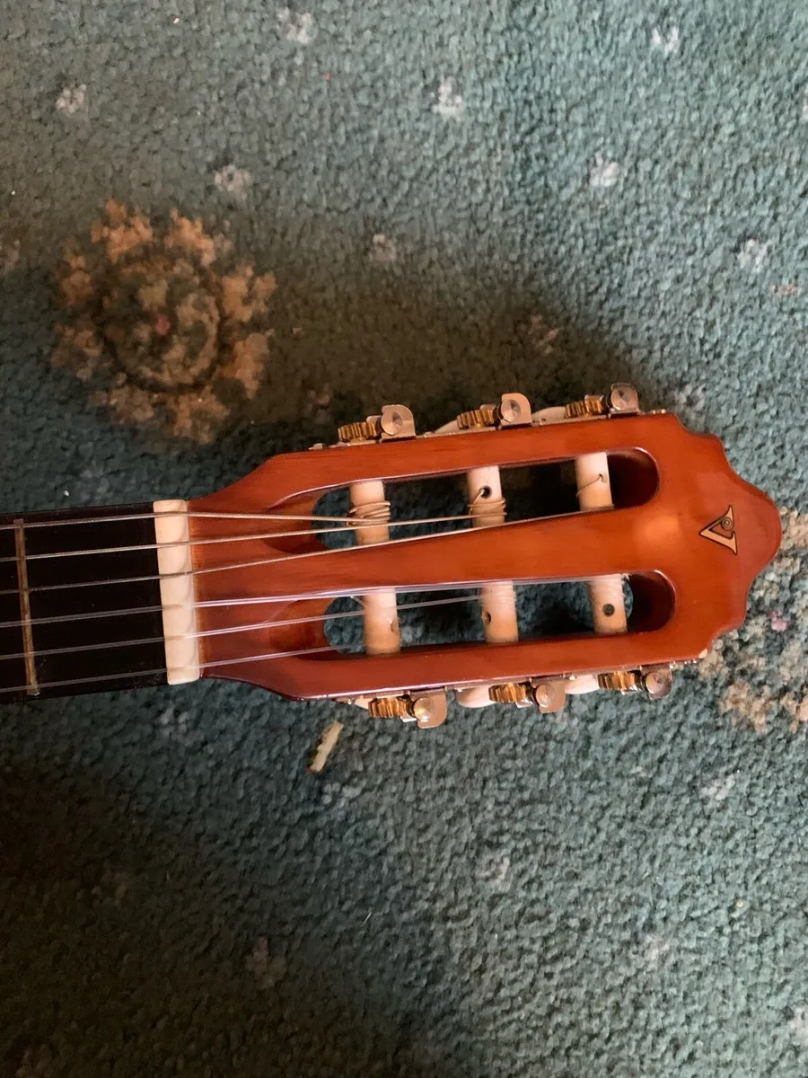 1/2-size classical guitar - Image 4
