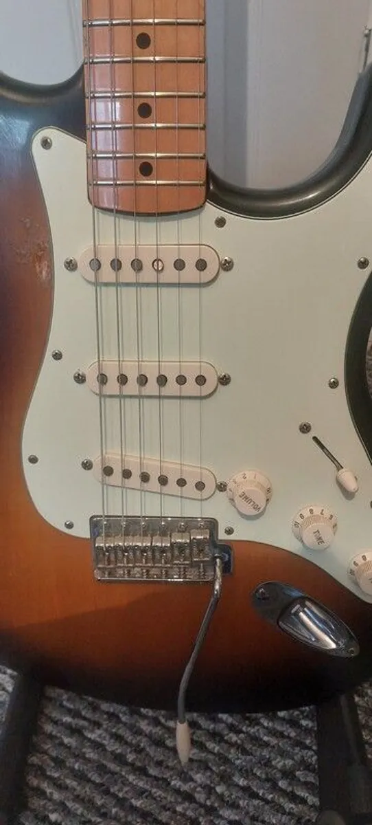 Fender Stratocaster 2006 - Image 4