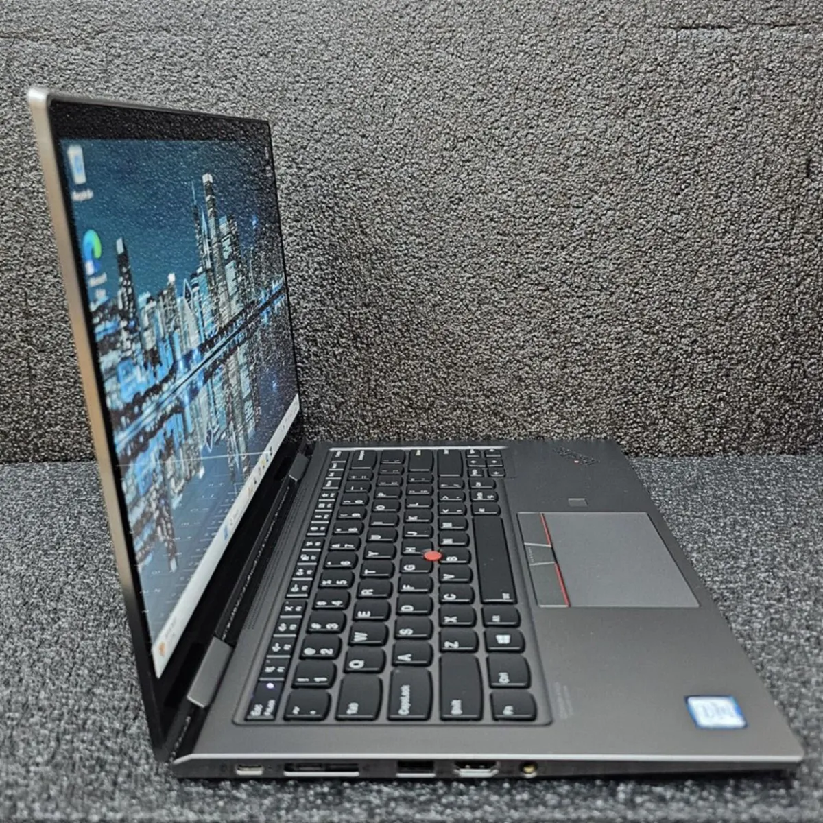Top Spec Lenovo X1 Yoga - Image 2