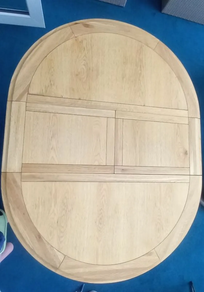Round dinning table extendable - Image 1
