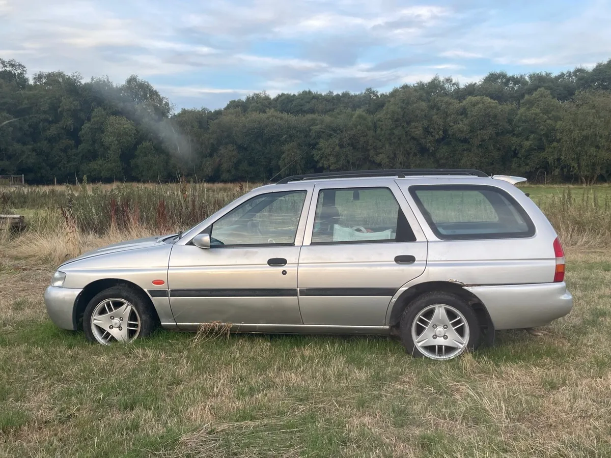 Ford Escort 2000 - Image 3