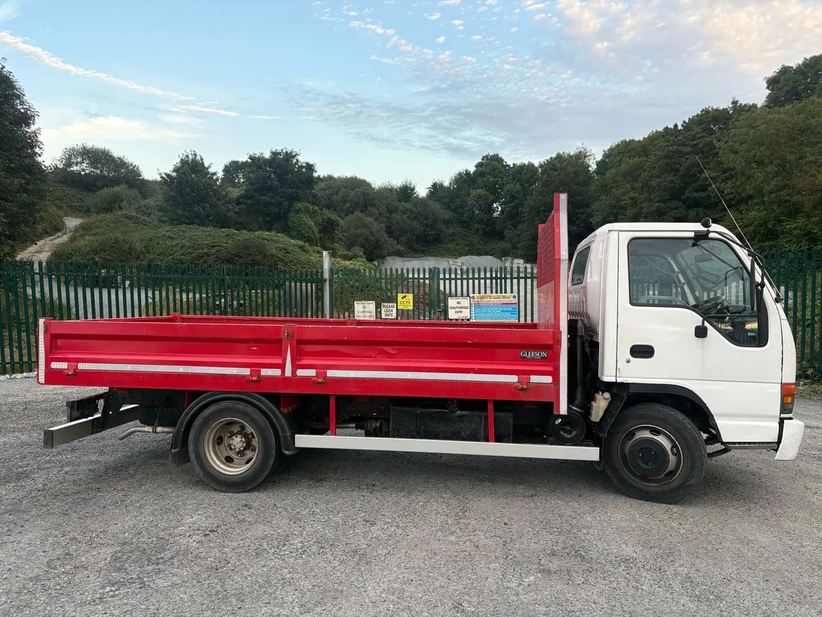 2004 Isuzu npr 6.2ton truck - Image 4